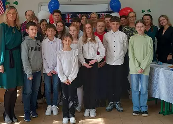 Uczestnicy konkursu ze wszystkich szkół w gminie Smigiel wraz z opiekunami.